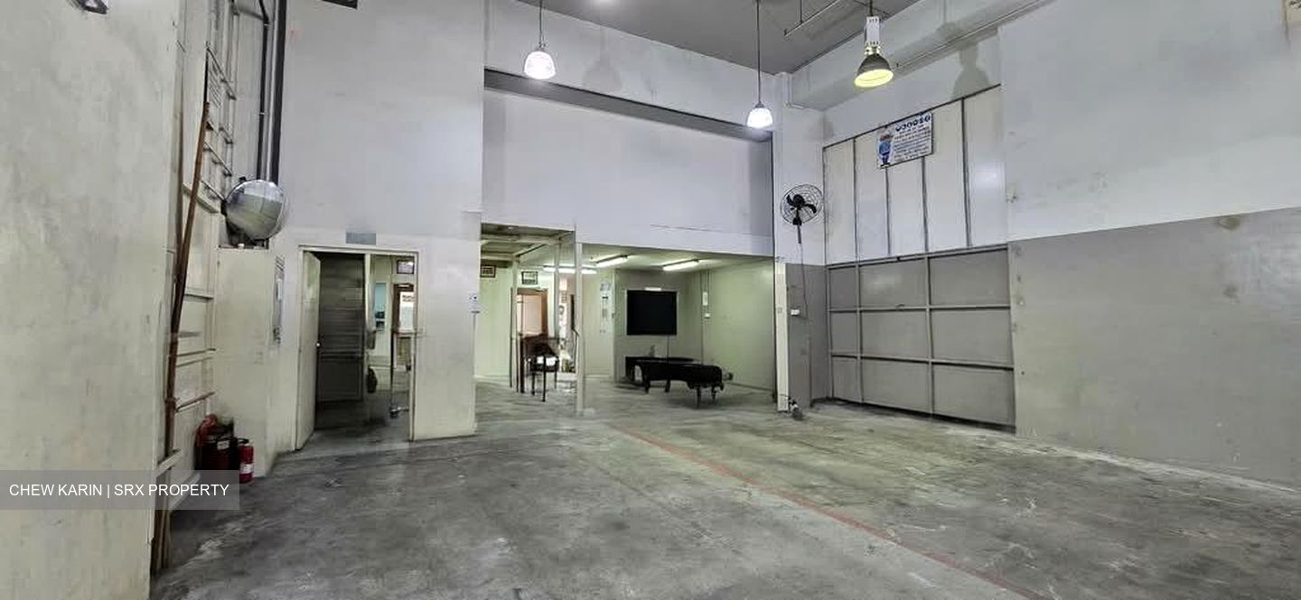 WCEGA Plaza (D23), Factory #572563661